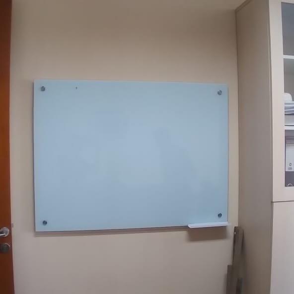 Gambar GLASSBOARD 80 x 120 cm Tebal 8mm - PAPAN TULIS KACA dari atk trinitas sukses undefined Tokopedia