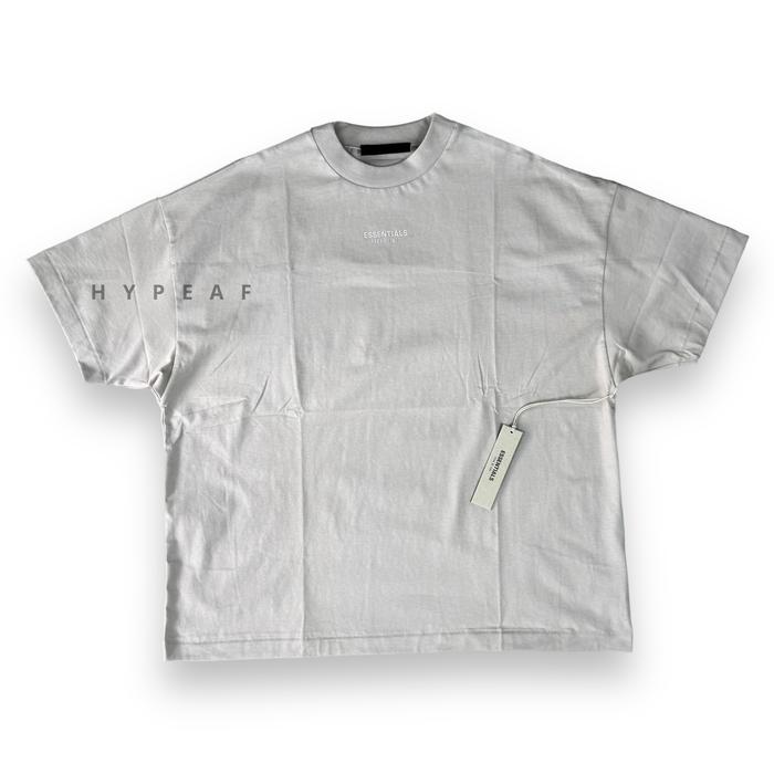 Gambar FOG Fear of God Essentials FW23 Tee - Small Silicone Logo - Silver Cloud, S dari HYPEAFID undefined Tokopedia