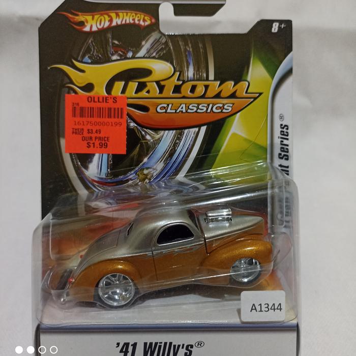 Diecast Hot Wheels Custom Classic 1941 Willy Siver And Yellow