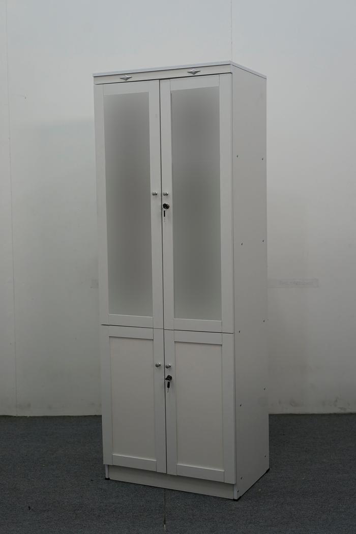 Gambar (KHUSUS SURABAYA) LEMARI HIAS / RAK BUKU / LEMARI TAS KACA 2 3 PINTU - 2 pintu dari mebelmurahsby undefined Tokopedia
