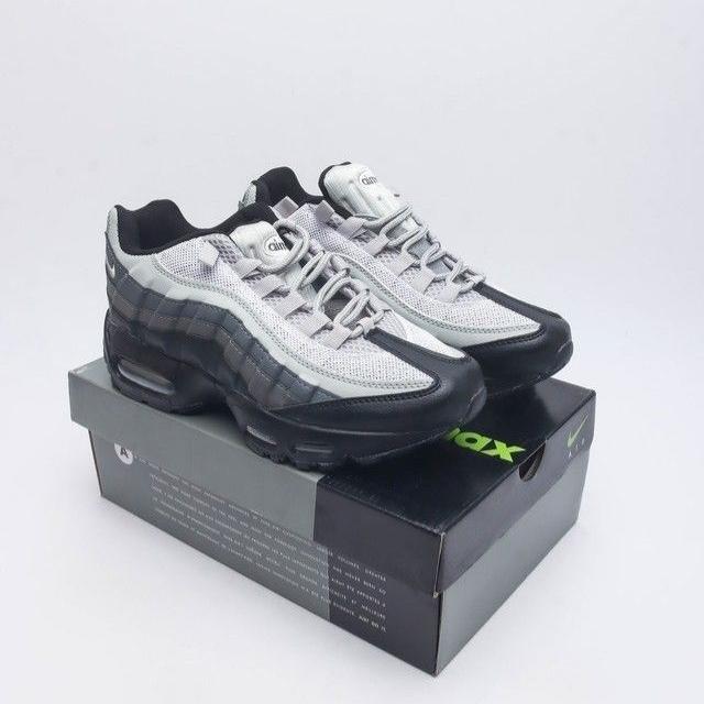 Sepatu Air Max Supreme 2090 Thea Premium Air Max Thea Black And