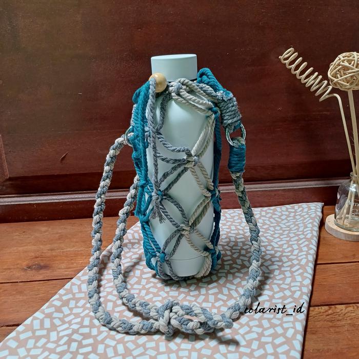 Gambar Bottle holder macrame | tumbler holder | strap bottle | tas botol - aquamarine, Custom dari Colarist undefined Tokopedia