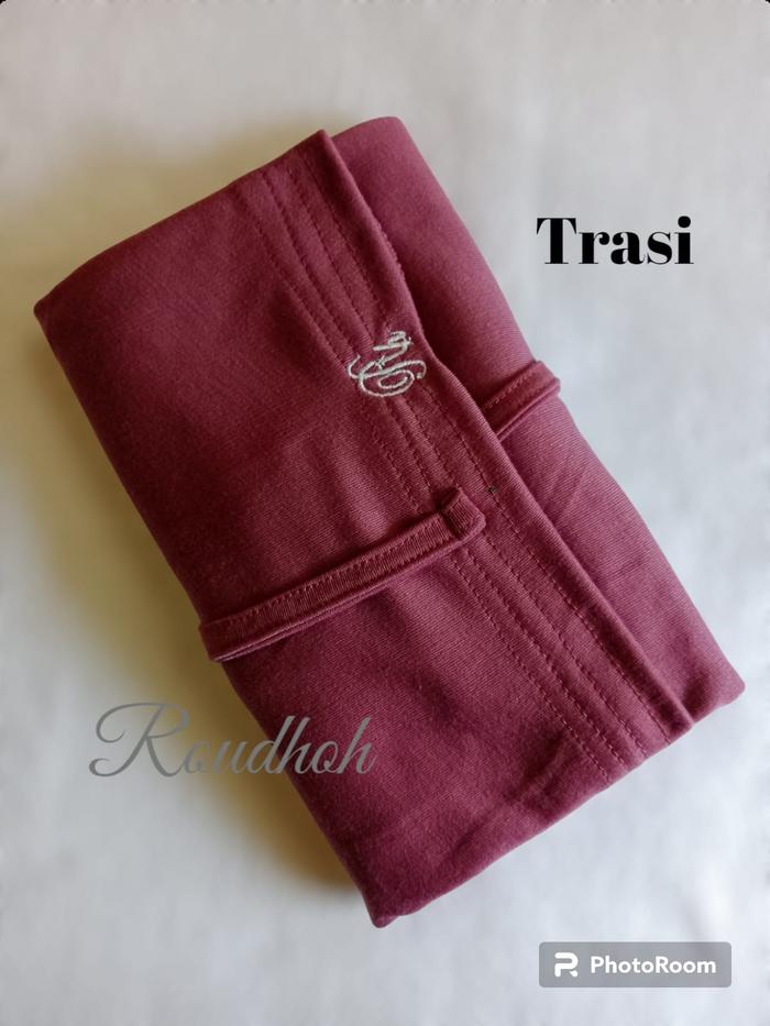 Gambar HIJAB BERGO/HIJAB TANPA PET/HIJAB INSTAN/JILBAB BERGO/KERUDUNG BERGO - TRASI, S dari HIJAB RAUDHOH undefined Tokopedia