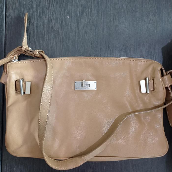 Gambar tas kulit asli coklat tas selempang wanita dari wepana undefined Tokopedia