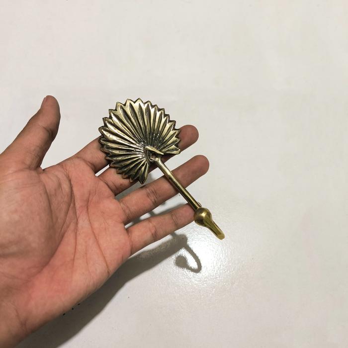 Gambar Gantungan Baju Bahan Kuningan Kapstok Brass Wall Hook Hanger 05 - S dari Mentari Bali Craft undefined Tokopedia