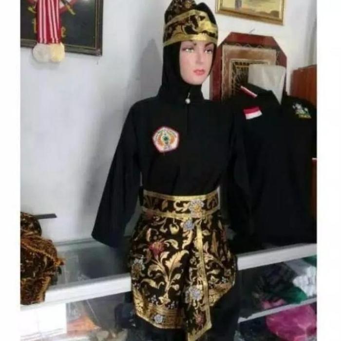 Gambar KAIN SENI PENCAK SILAT/SEMBONG SILAT/DODOT/AKSESORIS SENI Trendy - Hitam emas, Remaja dwasa dari Nika-shop15 undefined Tokopedia