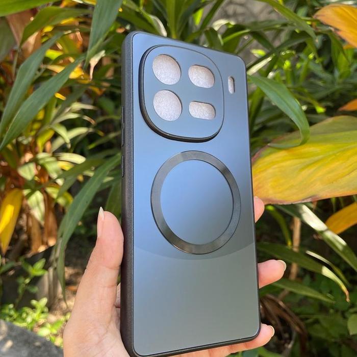 Gambar Case Vivo Iqoo 12 5G Magsave Wireless Charger Silikon Casing Hp - Hitam, vivo iqoo 12 dari Zaneta Case undefined Tokopedia