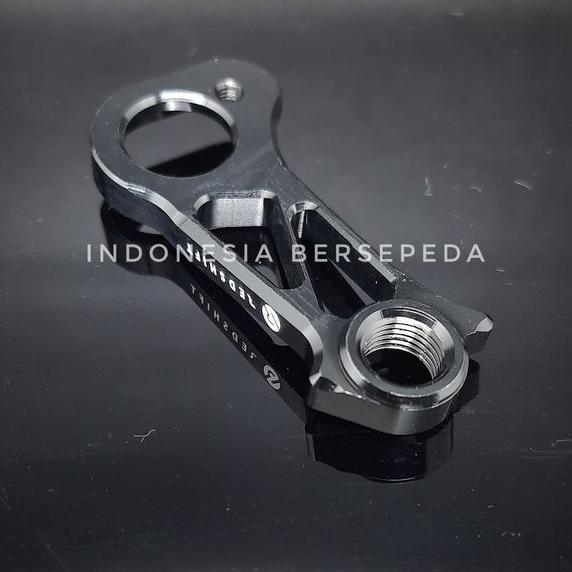 Gambar Direct Mount Derailleur Hanger Colnago Disc Brake Version C64 V2R V3RS dari udunghius undefined Tokopedia
