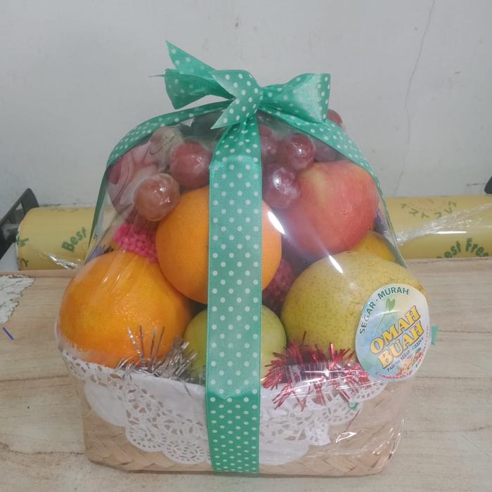 Gambar Parcel Buah Segar Keranjang Besek Hampers - Besek XS, Parcel dari Omah Buah Tangerang undefined Tokopedia