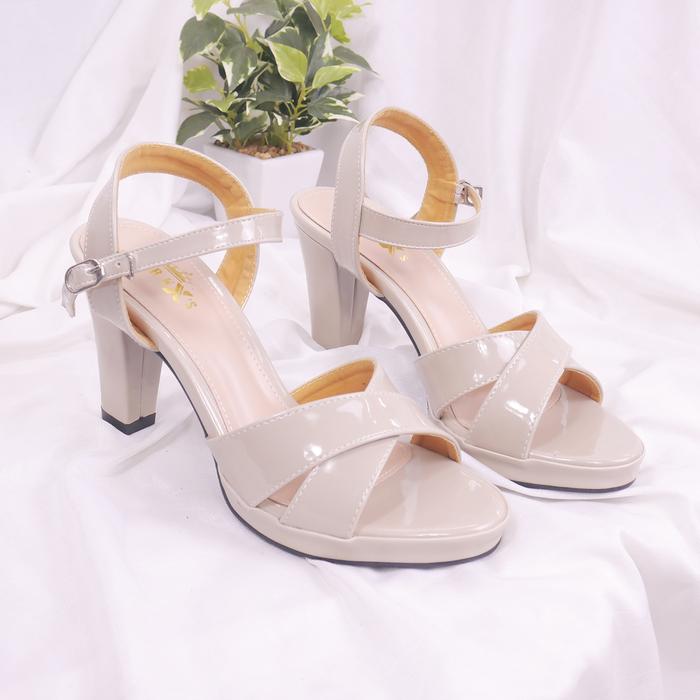 Gambar High heels wanita kondangan hak tinggi 10cm size besar - Cream, 41 dari BernX's Heels undefined Tokopedia