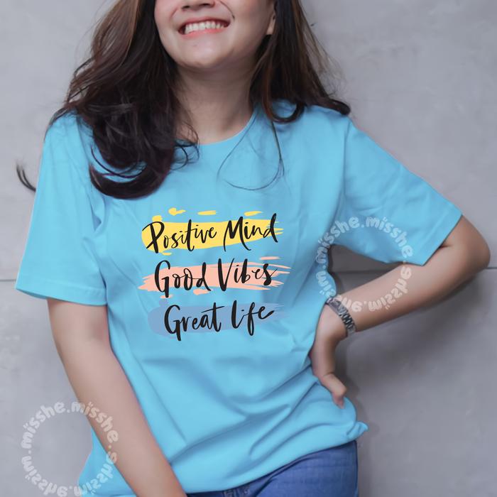 Gambar Baju Atasan kaos Terbaru Unisex cowo cewe Motif Great Live Good Vibes - Sky blue, S dari MISSHE undefined Tokopedia