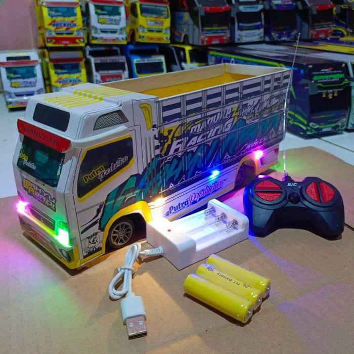 Gambar miniatur truk oleng rc remot control telolet basuri full lampu leed Remote Toys - Putih dari BANYU LANGIT MINIATUR undefined Tokopedia