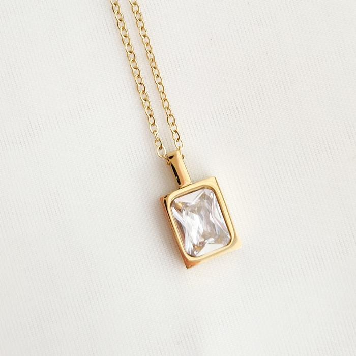 Gambar Nats Living: Kalung Titanium Wanita Anti Karat, Minibox - Minibox Diamond dari Nats Living undefined Tokopedia