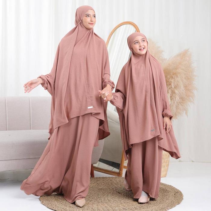 Gambar Gamis Couple Ibu dan Anak Khawla Set - Coksu, XL dari nawfal style undefined Tokopedia