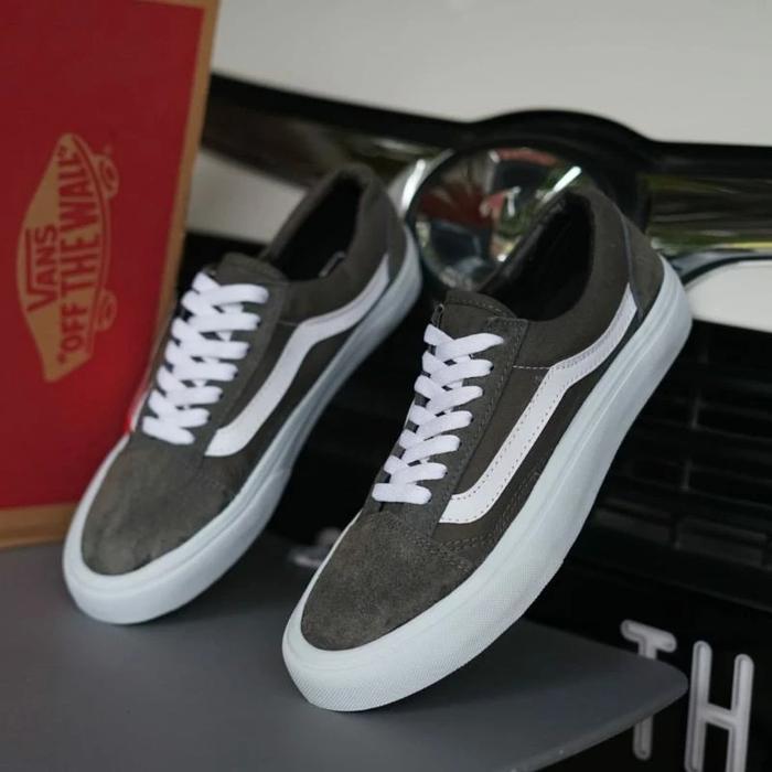 Gambar SNEAKER PRIA OG MONO KLASIK X IMPORT - Hijau, 38 dari @TAPAK SNEAKER undefined Tokopedia