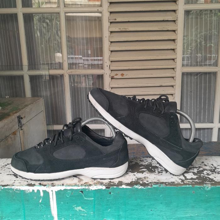 Gambar sepatu hiking / trekking dari Jejak_second undefined Tokopedia