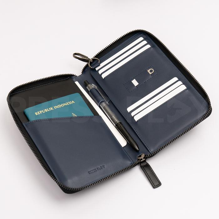 Gambar JOURNEY Travel Passport Wallet Organizer Leather by GLHF Studio - Midnight Black dari Press Play undefined Tokopedia