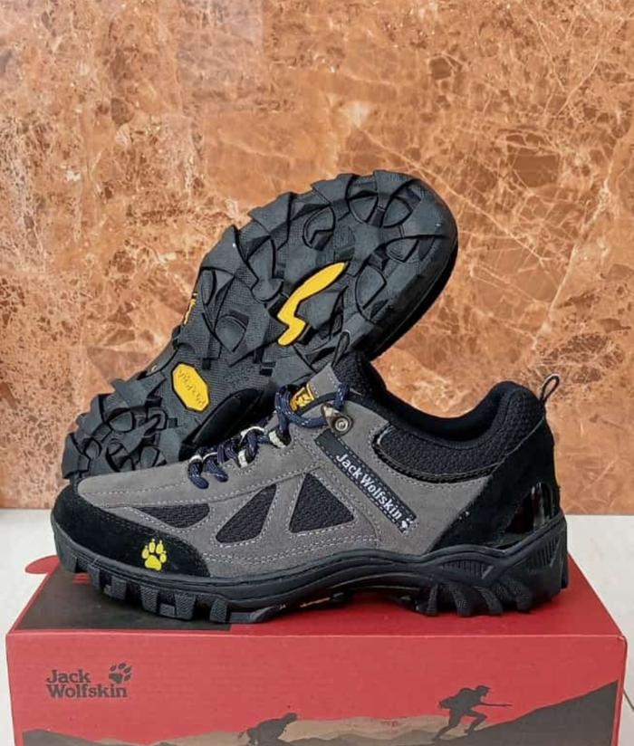 Gambar Sepatu Outdoor Pria dan Wanita Original Jack Wolfskin/Hiking-Trekking - NEW Greey, 39 dari Familysport93 undefined Tokopedia