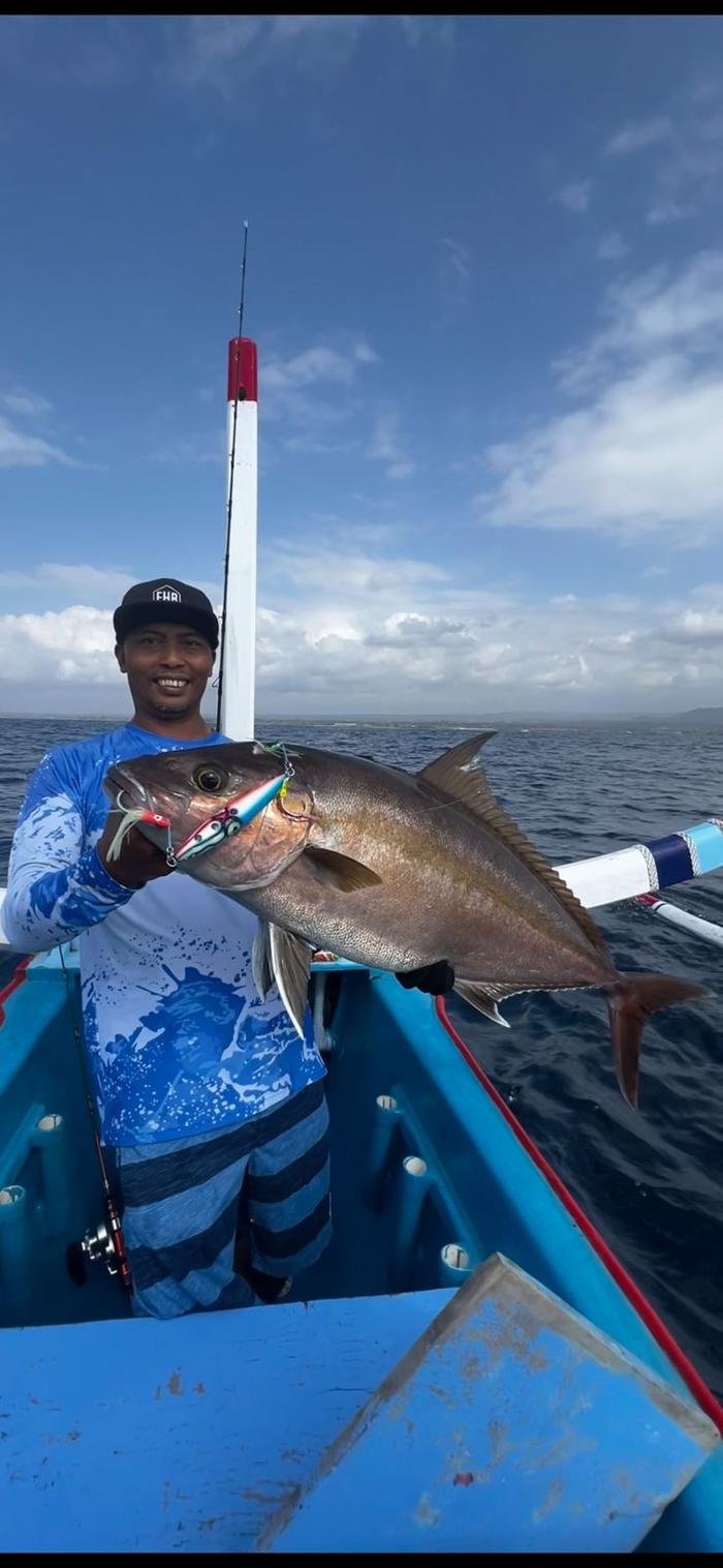 Gambar METAL JIG KADAL JIG CUMI 500 GRAM - PB dari KOBER FISHING STORE_NEW undefined Tokopedia