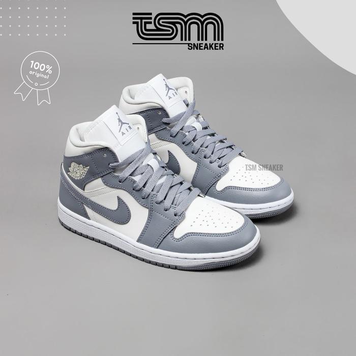 Gambar Air Jordan 1 Mid Stealth Grey 100% Original Authentic BNIB dari TSM Sneaker undefined Tokopedia