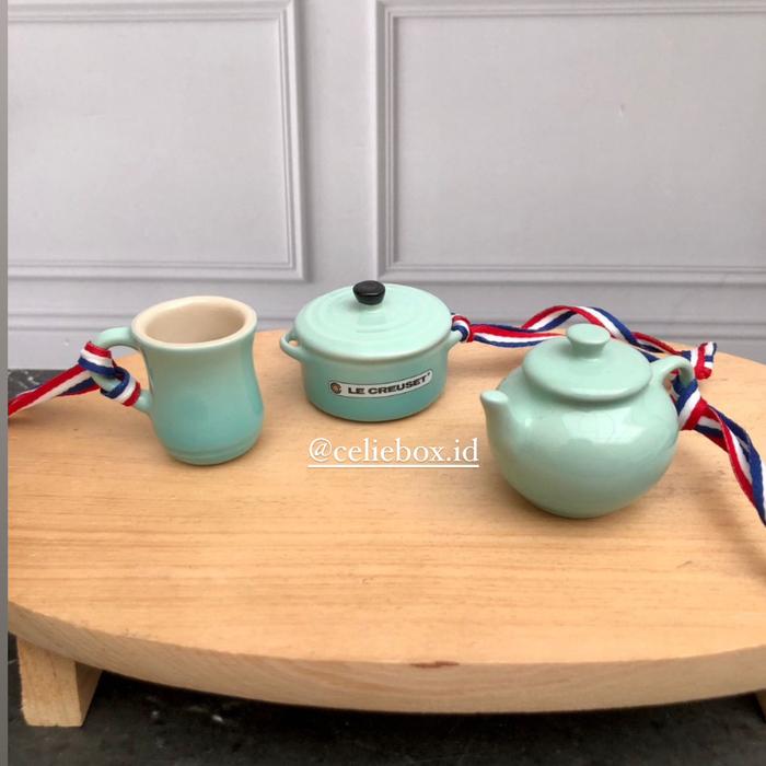 Gambar LE CREUSET ORNAMENT SET OF 3 ORIGINAL - Coolmint dari Celiebox undefined Tokopedia