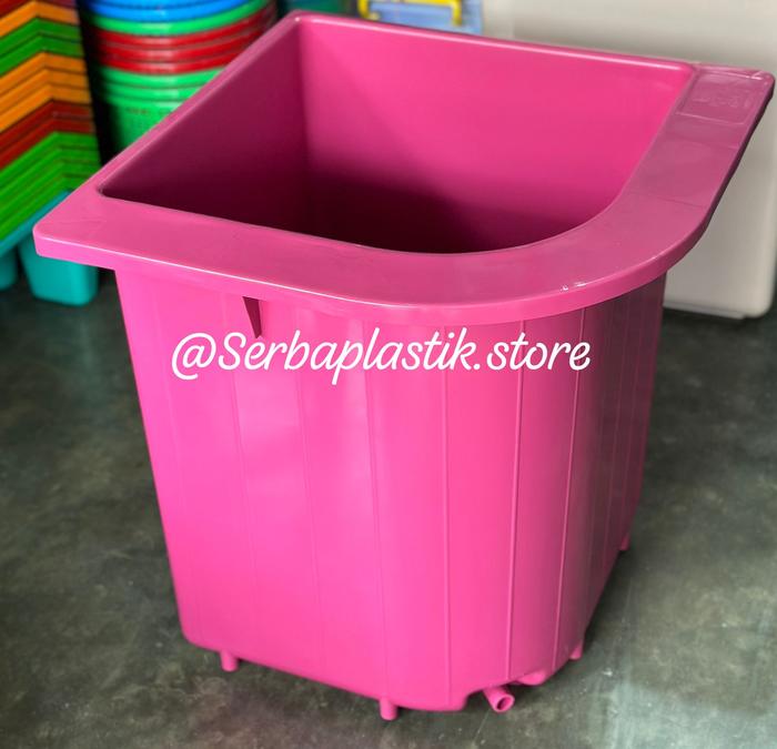 Gambar ￼bak mandi plastik / bak air sudut / bak mandi sudut toilet dewasa - Kecil dari Serbaplastik.Store undefined Tokopedia