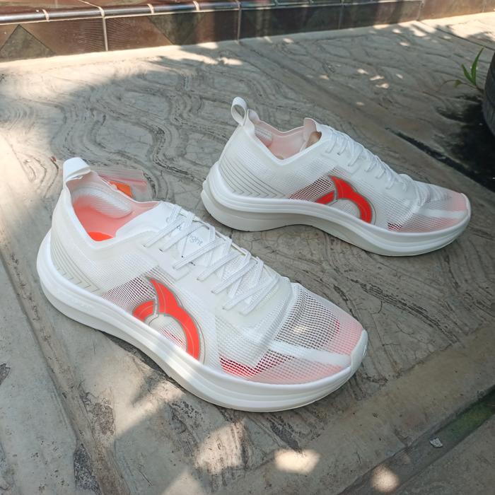 Gambar ortuseight sepatu lari hypersonic 1.3 - Putih, 39 dari PD sport semarang undefined Tokopedia