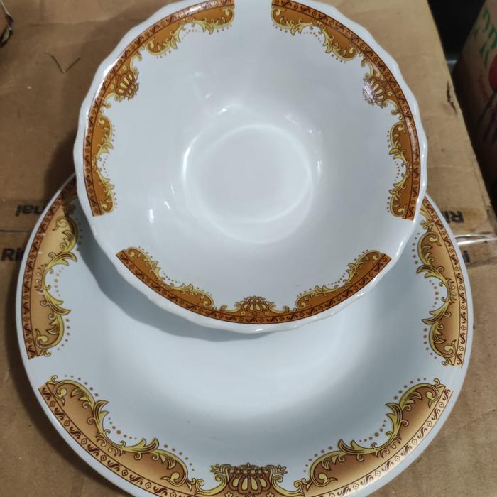 Gambar Piring Keramik Mahkota - Mangkok Keramik Mahkota - Mangkok Emas dari Sudut Rumah Co undefined Tokopedia