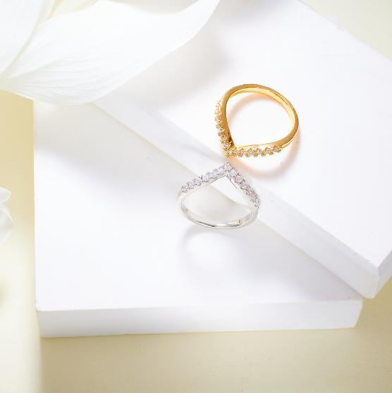 Gambar Hyl Jewelry 97J Cincin Titanium Wanita Emas Muda AntiKarat Asli Silver - Emas dari Kaligula undefined Tokopedia