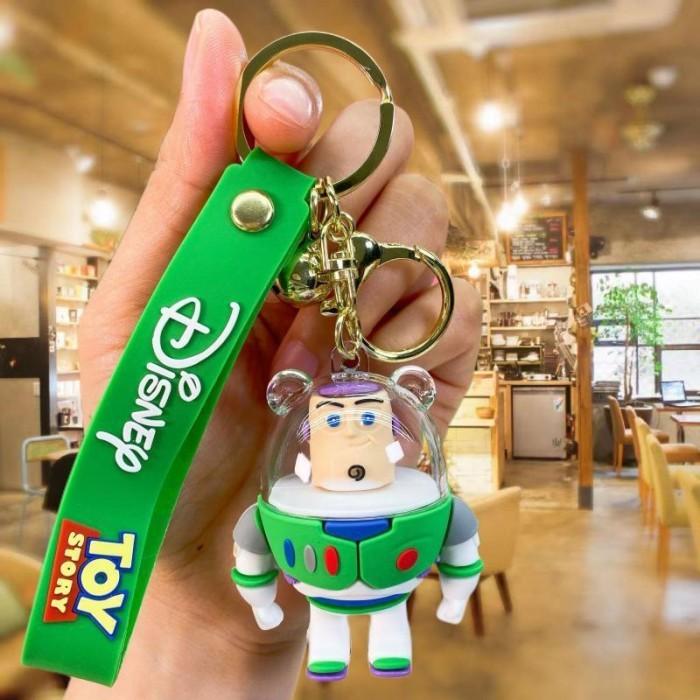 Gambar Gantungan Kunci Toy Story lucu Gantungan Tas Hadiah Ulang Tahun - Buzz Lightyear dari Wakatobi Jaya Motor undefined Tokopedia