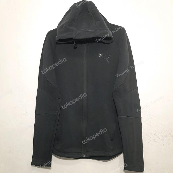 Gambar Preloved Hoodie Zipper PUMA Jaket Outerwear Pria Wanita Branded Ori dari Twinny Twinny undefined Tokopedia