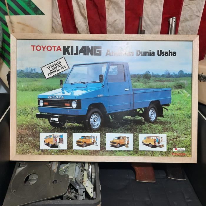 Jual Original poster iklan mobil kijang ukuran 90 x 60 cm - Kota