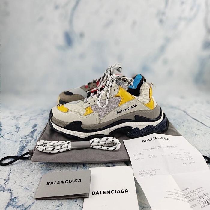 Gambar Balenciaga Triple S Split Multicolor Sneakers Authentic Original 100% dari AHMconsignment undefined Tokopedia