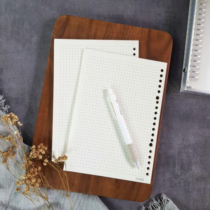 Gambar loose leaf a5/kertas binder a5/isi binder a5 - titik hitam, 25 lembar dari Bakoel Notebook undefined Tokopedia