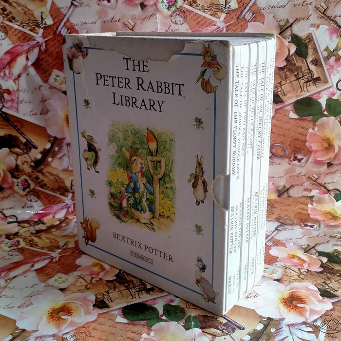 Gambar Boxset Beatrix Potter 10 Books - The Petter Rabbit Library dari Sulfi Bookstore undefined Tokopedia