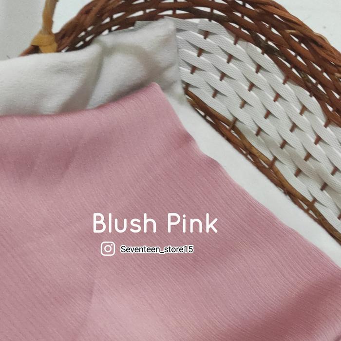 Gambar Pasmina Malay Satin Crincle Silk Premium warna 04 - blush pink dari SVT15 undefined Tokopedia