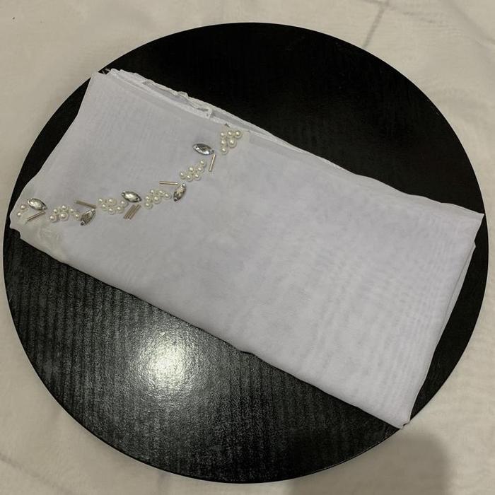 Gambar JILBAB SEGI EMPAT BANDO / PAYET MUTIARA BAHAN BELLA - Putih, 115*115 dari -Kalista- undefined Tokopedia