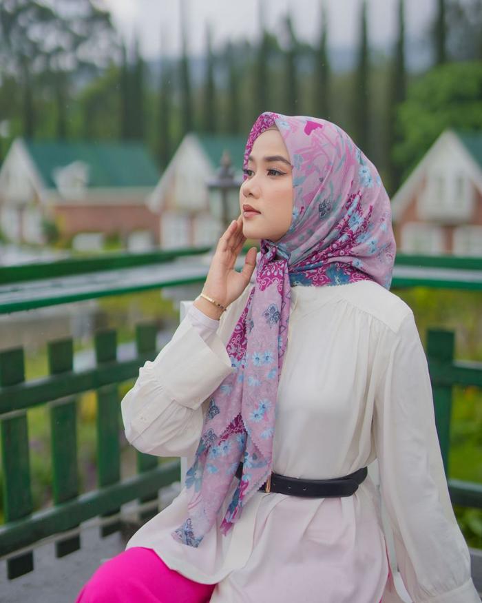 Gambar Dewi Scarf - Semboja dari Arabelle Scarf undefined Tokopedia