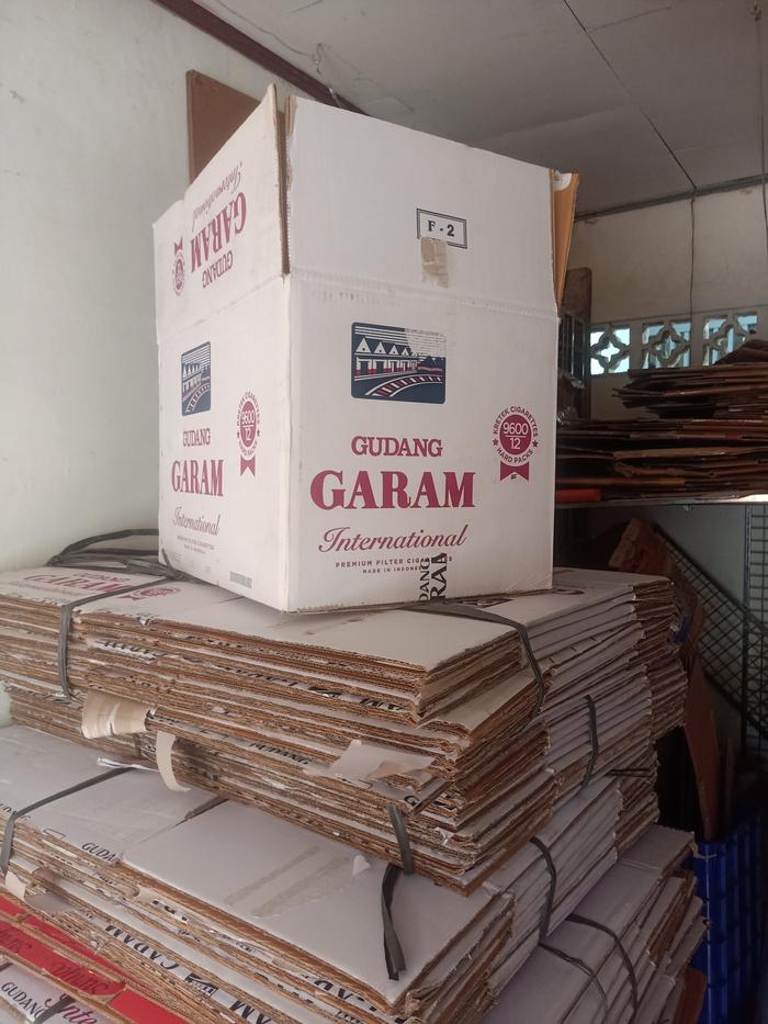 Gambar KARDUS JUMBO GUDANG GARAM KARDUS BESAR BEKAS ROKOK PACKING PAKET MULUS - Putih dari ACC1688 undefined Tokopedia