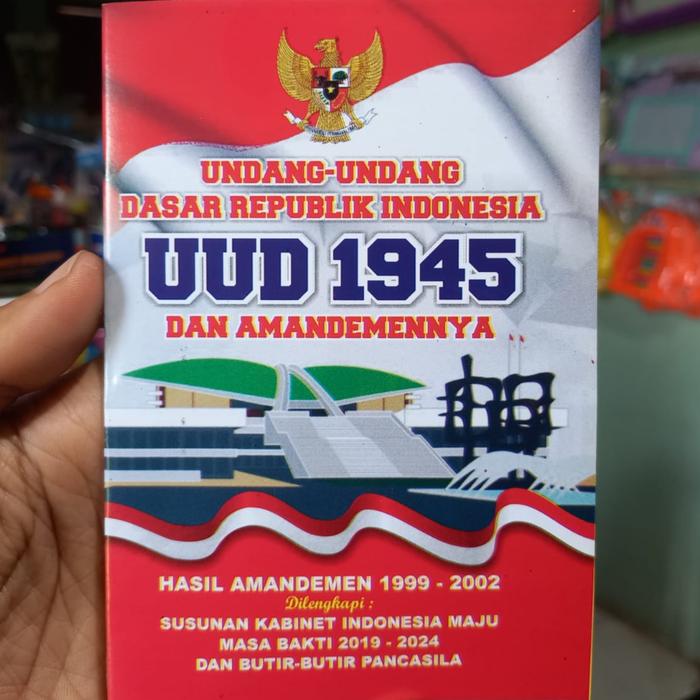 Gambar Buku Undang Undang Dasar 1945 / UUD '45 Ecer - Merah dari PENAMANDIRIATK undefined Tokopedia