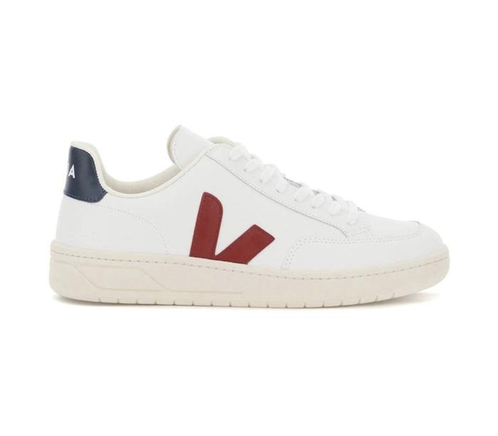 Jual Sepatu sneakers pria Veja V-12 leather marsala nautico