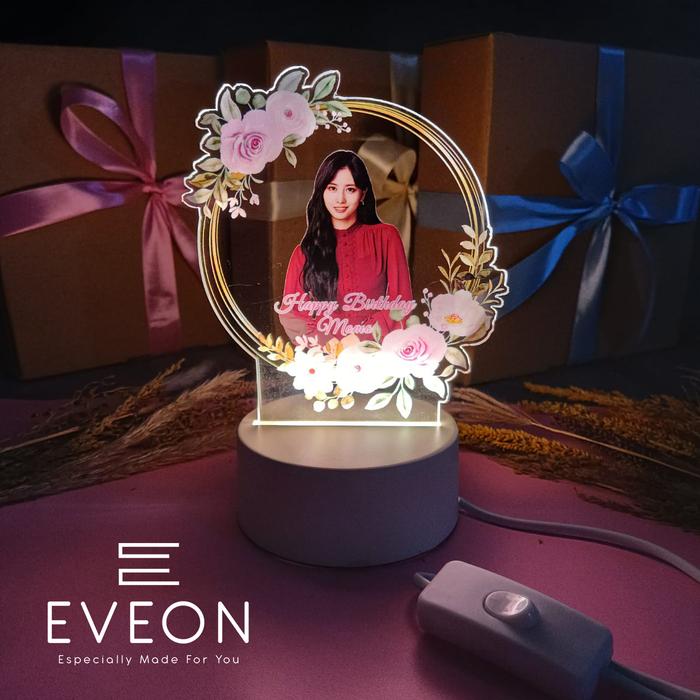 Gambar Hadiah Ultah Pacar / Kado Wisuda Lampu Akrilik Custom Premium Cantik - Lampu Akrilik, Bulat Pink dari Eveon undefined Tokopedia