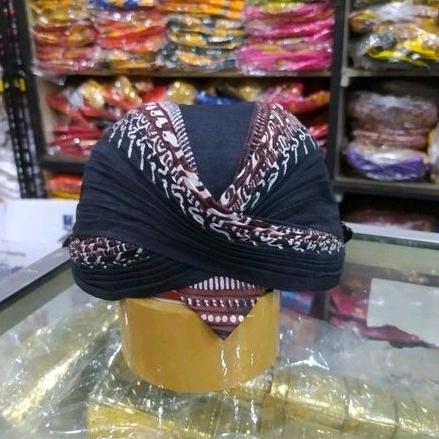 Gambar blankon jogja dewasa / blangkon jawa - Lereng Putih, no : 7 dari Restu Ibu Baju Adat undefined Tokopedia