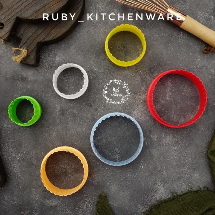 Gambar Chefio Cetakan Cookie Cutter Biscuit Kue Kering Pondant Roti Kering - Round dari Ruby Kitchenware undefined Tokopedia