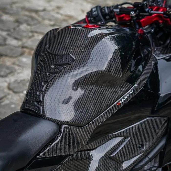 ZX25R/ZX25RR/ZX4R カーボンニーグリップセット （楽天市場