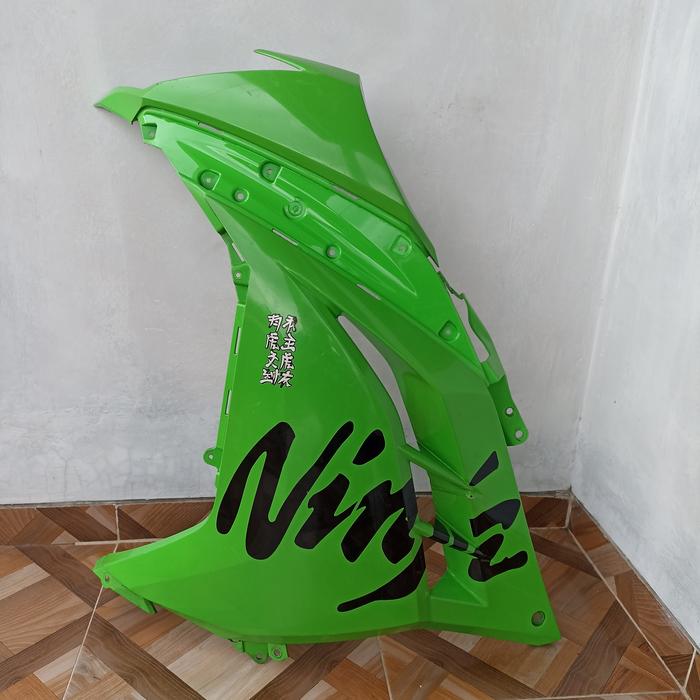 Gambar Fairing sayap depan kiri Hijau Ninja 250fi old ninfi Original Kawasaki dari garasipartmotor undefined Tokopedia