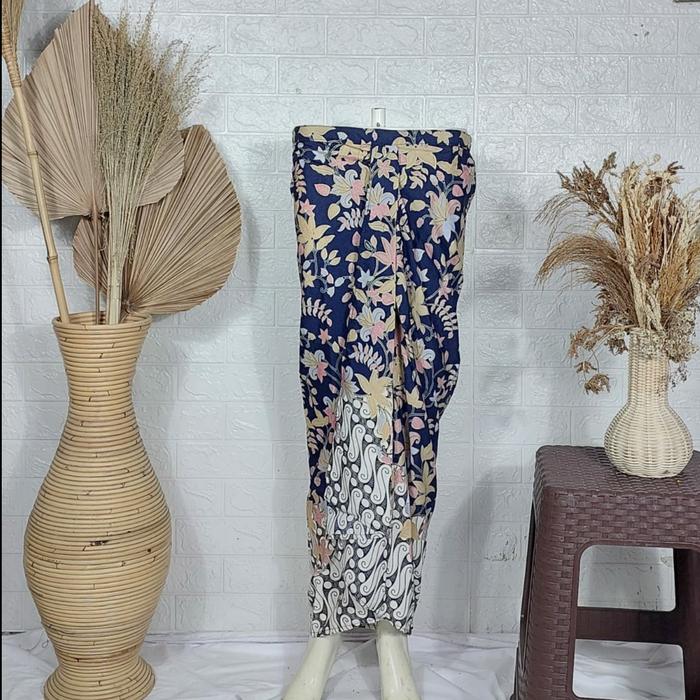 Gambar Rok Batik Lilit INSTAN Rok Span Bawahan Kebaya Modern Aneka Motif - BG NAVY dari Aneka Butik Fashion undefined Tokopedia