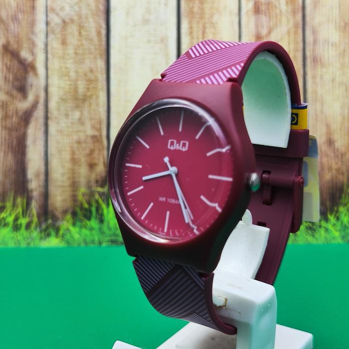 Gambar Q&Q QQ Analog Jam Tangan Pria Strap Karet Putih VS52J002Y Original - VS52J004Y dari Ogytashop undefined Tokopedia