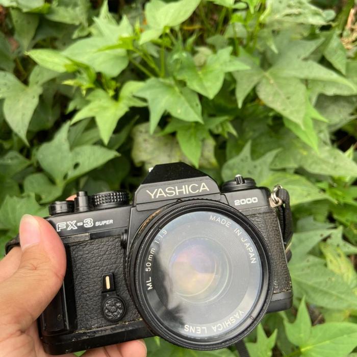 Jual KAMERA ANALIG FILM SLR YASHICA FX SUPER 2000 VINTAGE JADUL