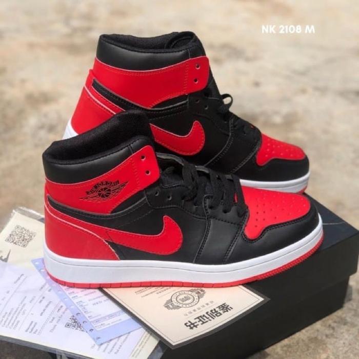 Gambar Sepatu Air Jordan 1 High - Hitam/Merah, 40 dari INTANS9store undefined Tokopedia